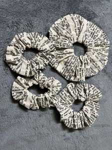 Printed cotton scrunchies collection