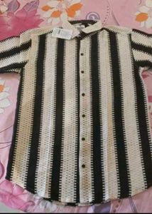 Men's Stylish Black &amp; White Striped knitted shirt