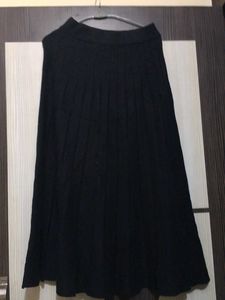 Classic Black Midi Skirt(wool)length 33