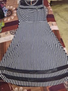 Stylish Ruffled Kurta and  floral short gown🩷