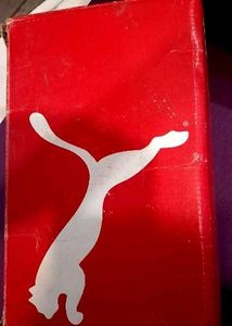 Puma women/men Canvas Sneakers (SIZE-6)