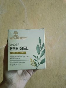 Veda Harvest Under Eye Gel