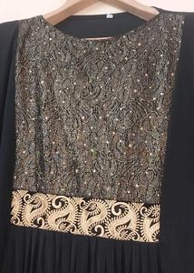 Elegant Black Sequined Abaya