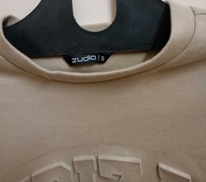 Cropped T-Shirt with 'IBIZA' Graphic