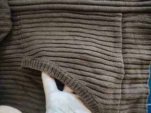 Cozy Brown zipped knit sweater for daily use