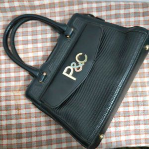 Chic Black Handbag