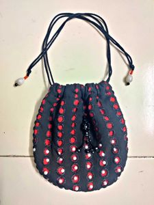Batwa purse