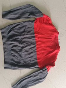 Sweatshirt