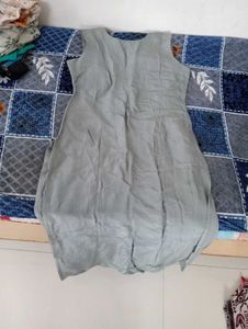 Embellished Grey Sleeveless Kurta