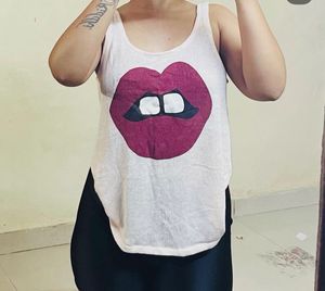 Cute Lips Knit Tank Top
