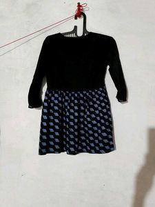 Stylish Black &amp; Blue Geometric Dress