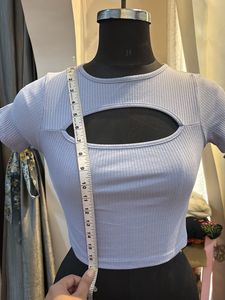 crop top in size s