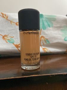 MAC Studio Fix Fluid Foundation