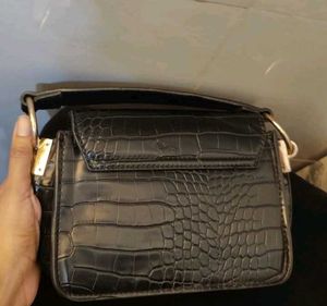 Clearance sale 💖 Mango croc textured bag