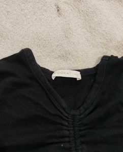 Chic Black Ruched Long Sleeve Top