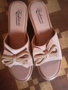 Fashionable Peach Bow Sandals