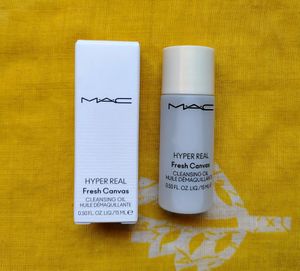 MAC Hyper Real Fresh Canvas Cleansing Oil