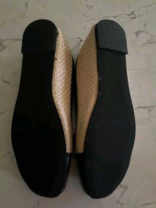korean Beige and Black Ballerina Flats