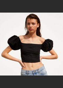 zara puff sleeve crop top