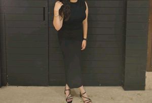 SALE:Sleek Black Bodycon dress