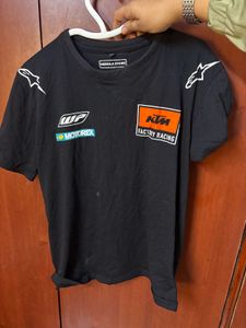Reselling og KTM Factory Racing T-Shirt by nebula