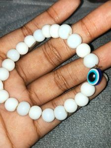 White Beaded Evil Eye Bracelet