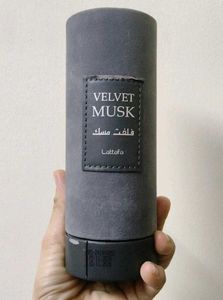 Lattafa Velvet Musk EDP