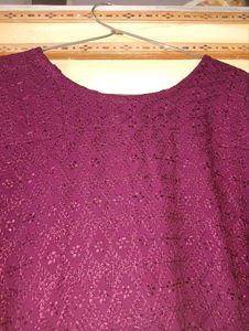 Women's Maroon Embroidered Kurta | L | Bust 32 in