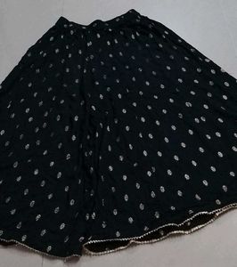 Black Skirt Type Plazzao With Gold Print