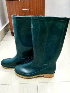 Dark Green Rubber Boots Size 37 👢