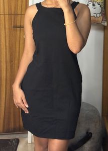 Classic Black Sleeveless Dress