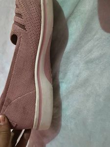 Skechers Air-Cooled Arch Fit Bellies