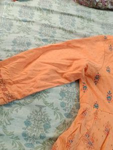 Peach Printed women kurti