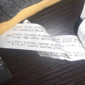 Authentic Zara Black Button-Up Shirt - Women
