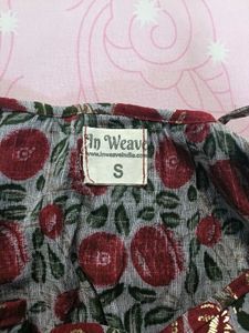 Floral Print Tie-Up Crop Top