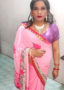 Elegant Pink Floral Saree with katori cut blause