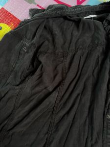 Black Short Sleeve Button-Up Shirt
