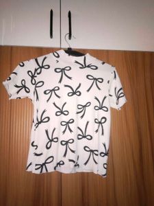 Chic Bow Print Mock Neck Top