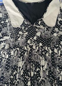 Chic Black &amp; White Floral Print Dress