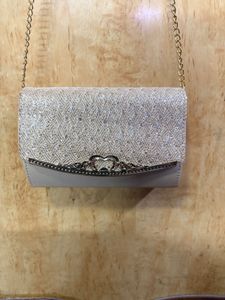Elegant White Chain Shoulder Bag/clutch