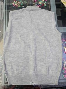 Vintage Sleeveless Knit Cardigan