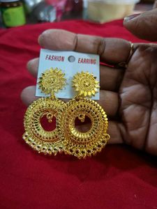 Very Pretty Earring