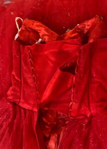 Stunning Red Ball Gown(fix price)🎀