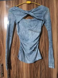 Chic Cutout Long Sleeve Top