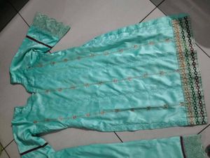 Beautiful stiched paint plazo suit