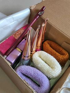 Mixed Beauty &amp; Hair Accessories Lot