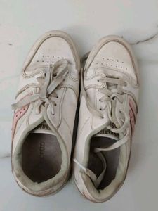 White Casual Sneakers with Pink Accents
