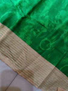 ✨Green Embroidered unstitched Kurta Set 💚