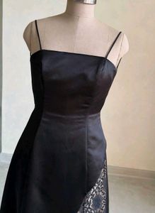Elegant Black Lace Trim Maxi Dress