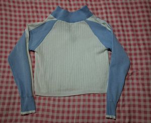 Cute Ribbed Knit Zip-Up Sweater
